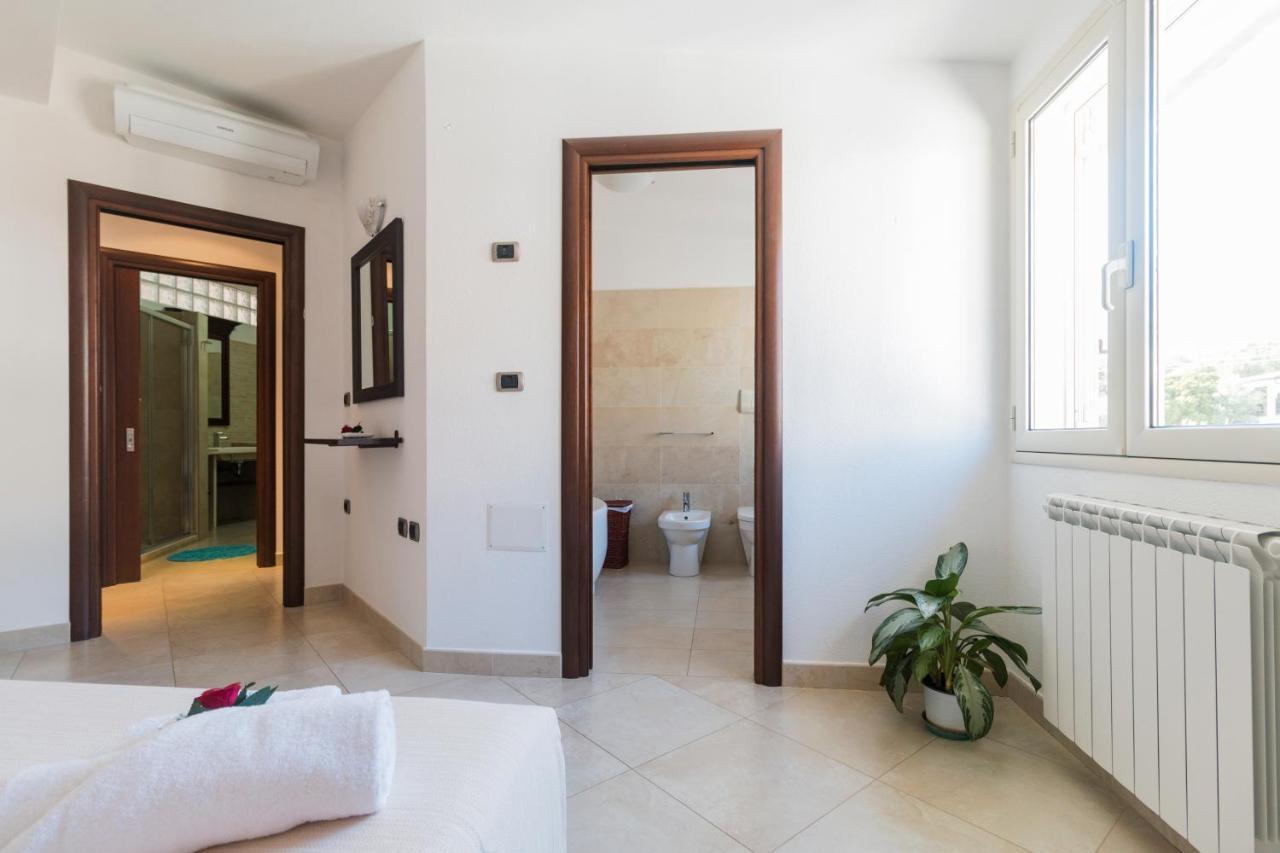 Royal Suite Apartment Cala Gonone Esterno foto