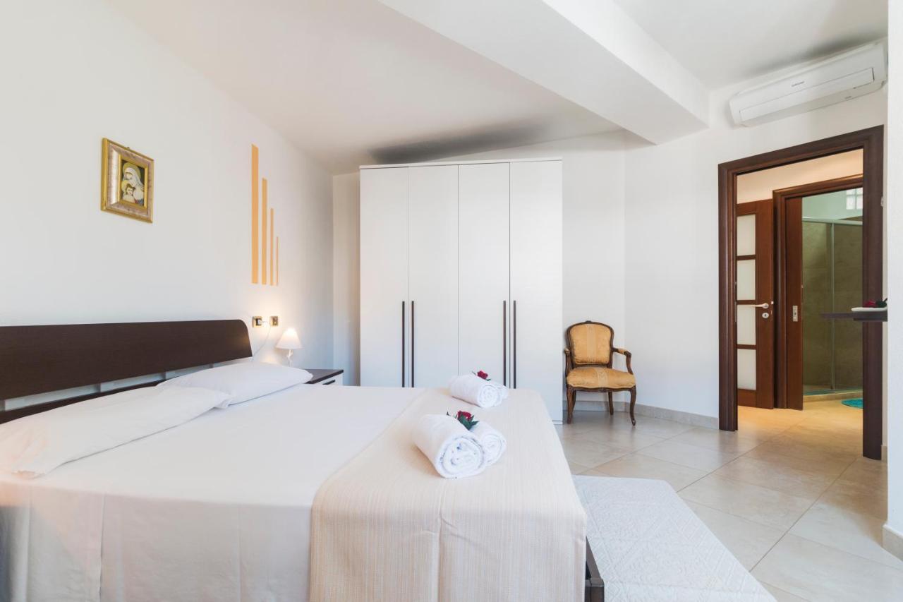 Royal Suite Apartment Cala Gonone Esterno foto