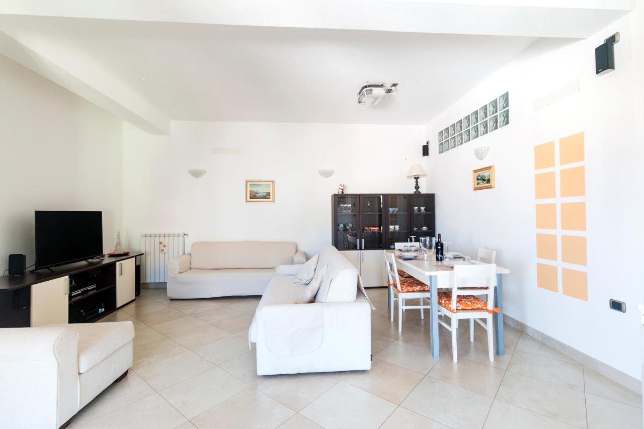 Royal Suite Apartment Cala Gonone Esterno foto